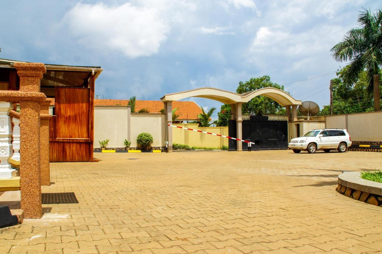 Alfa Hotel Munyonyo Kampala Exterior foto